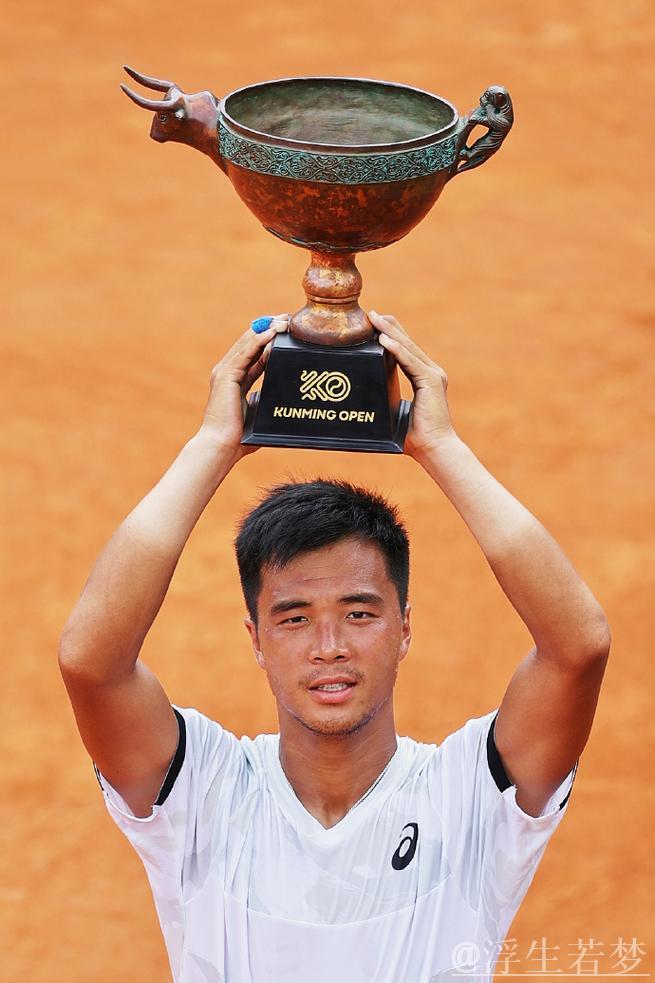 中网巡职业级总决赛男单巅峰对决：孙发京迎战崔杰